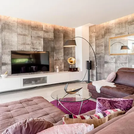 Aria In Istria For 12 People - Pet Friendly With Wellness & Sea View * Višnjan
