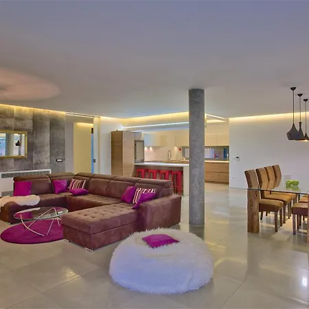 Aria In Istria For 12 People - Pet Friendly With Wellness & Sea View Villa