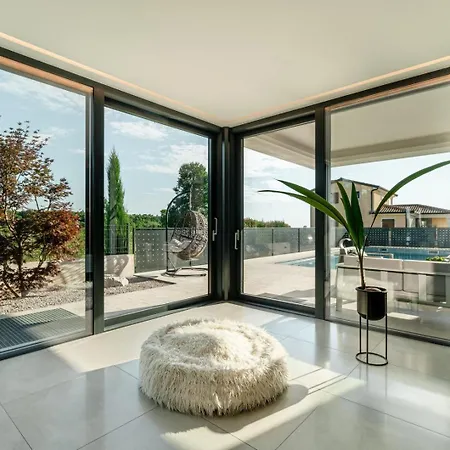 Aria In Istria For 12 People - Pet Friendly With Wellness & Sea View *