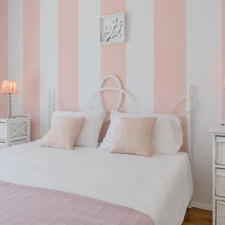 Aria Near Porec For 12 People - Pet Friendly With Wellness & Sea View *