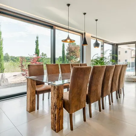 Aria Near Porec For 12 People - Pet Friendly With Wellness & Sea View *